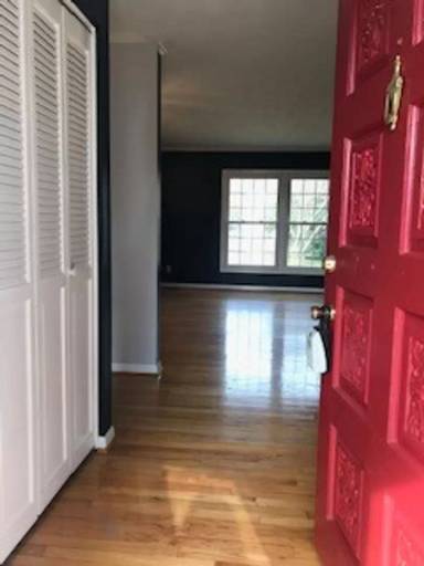 Main picture of 100 Allen Pl