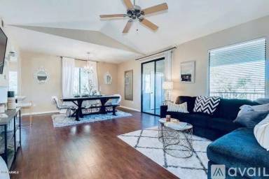 Main picture of 15252 N 100th St