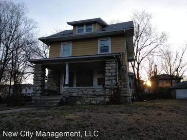 Main picture of 3331 S Benton Ave