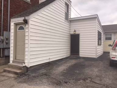 Main picture of 322 W Main St