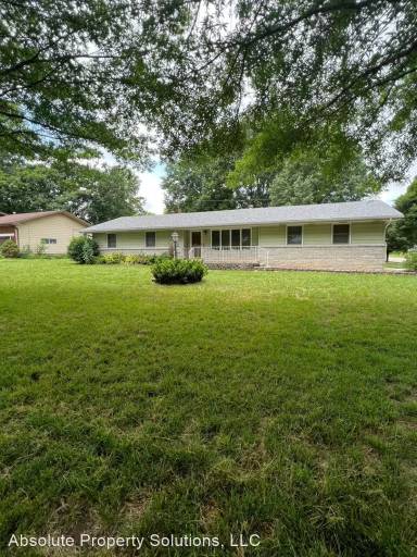 Main picture of 207 S York Ave