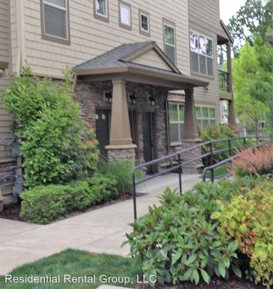 Main picture of 7903 NE Rockne Way