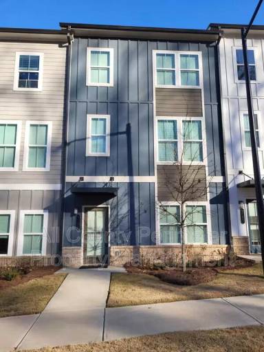 Main picture of 1186 Buice Lake Pkwy