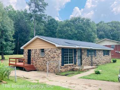 Main picture of 2505 Hammonds Dr