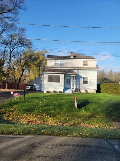 Main picture of 2885 S 128th St