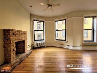 Main picture of 1216 N Dearborn St