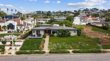 Main picture of 743 Sunset Cliffs Blvd