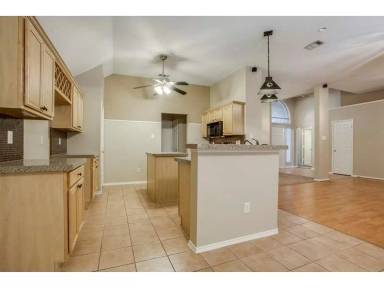 Main picture of 128 Sequoia Rd
