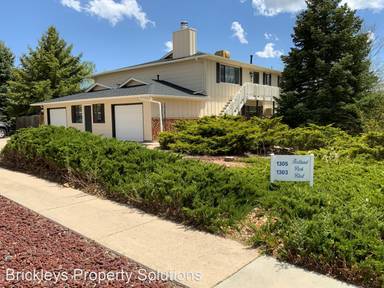 Main picture of 1303 Holland Park Blvd