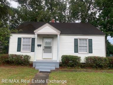 Main picture of 409 W 19th St