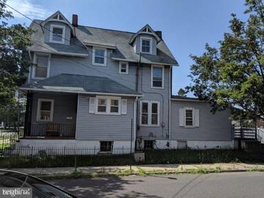 Main picture of 500 Locust Ave