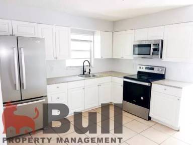 Main picture of 1727 Birchwood Cir