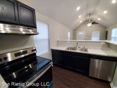 Main picture of 711 N Upper St