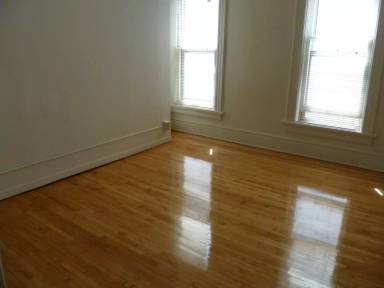 Main picture of 941 E Johnson St