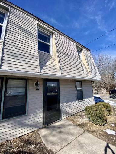 Main picture of 1700-1720 South Sterling Avenue - D