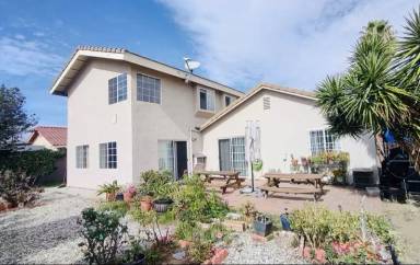 Main picture of 505 W Mariposa Dr