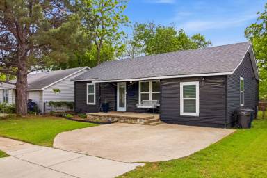 Main picture of 2712 Frazier Ave