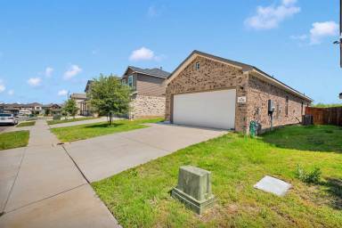 Main picture of 9311 Avondale Park
