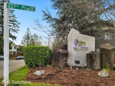 Main picture of 1211 227th Ln SE