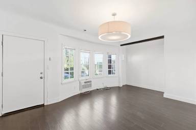 Main picture of 1301 N Stanley Ave