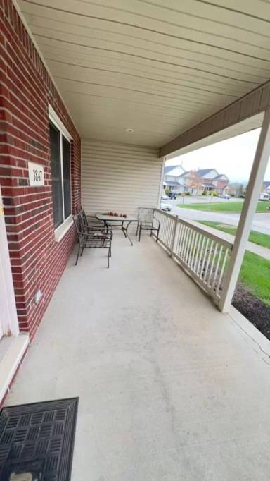 Main picture of 3847 E Lydia Ln