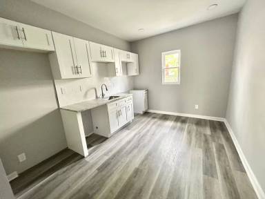 Main picture of 3087 Tulip St