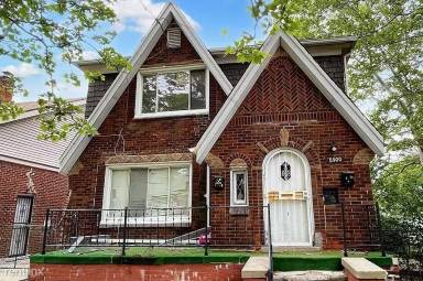 Main picture of 5900 Lenox St