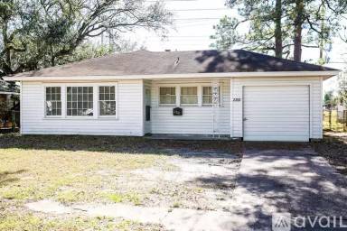 Main picture of 2203 Norwood Dr