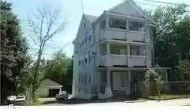Main picture of 206 Alder St