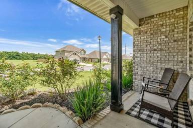 Main picture of 6076 Cherry Hill Cir