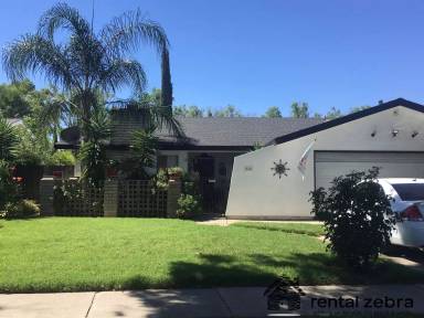 Main picture of 840 W Donna Dr