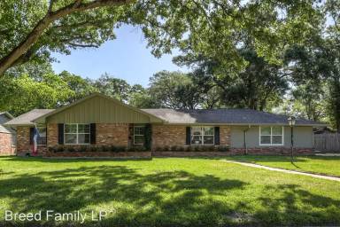 Main picture of 1418 Shadow Bend Dr