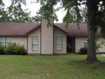 Main picture of 136 Deann Dr