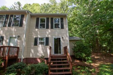 Main picture of 102 Weatherstone Dr