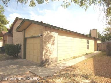 Main picture of 1224 Royal Crest Dr