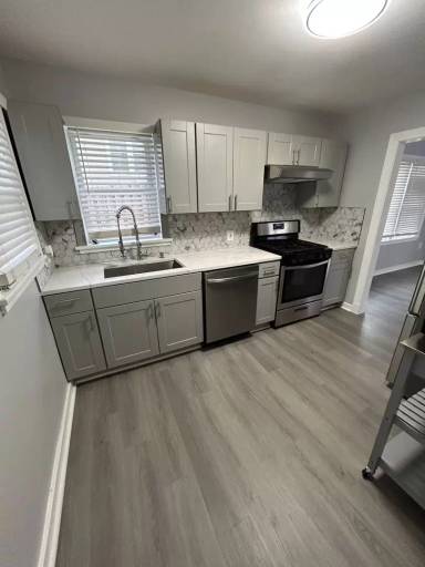 Main picture of 4105 Warner St