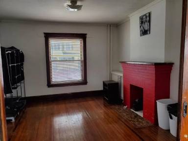 Main picture of 184 N Allen St