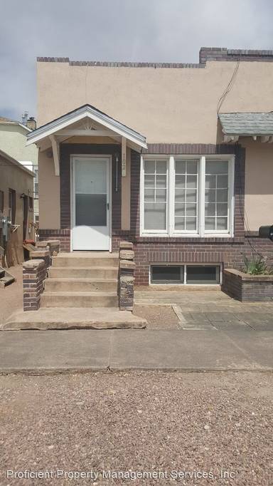 Main picture of 102 S 11th St