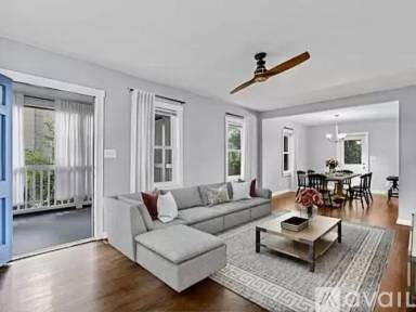 Main picture of 402 Deckner Ave SW
