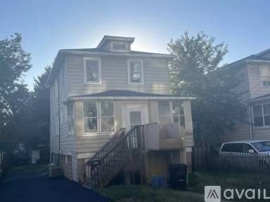 Main picture of 604 Military Ave
