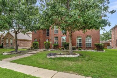 Main picture of 9817 Bradford Grove Dr