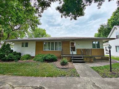 Main picture of 404 S Ontario St