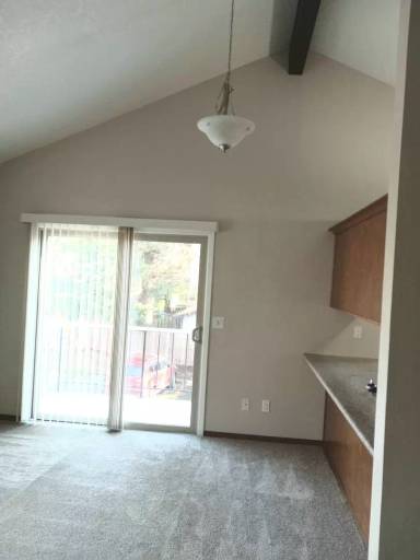 Main picture of 7059 SW Garden Home Rd