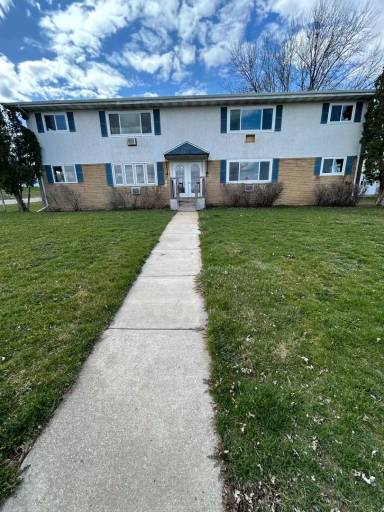 Main picture of 702 14th Ave S