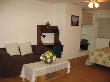 Main picture of 137 White St