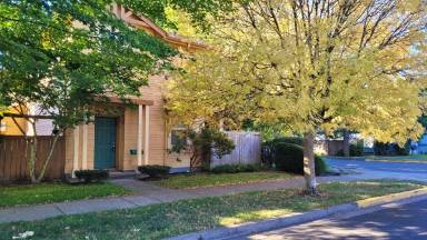 Main picture of 5360 Jeffrey Way