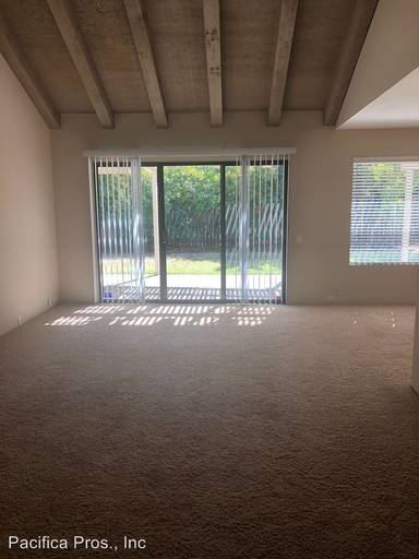 Main picture of 4800 Olive Oak Way