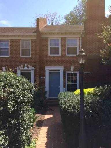 Main picture of 2758 Hydraulic Rd