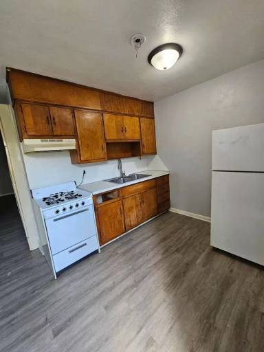 Main picture of 1811 Hall St