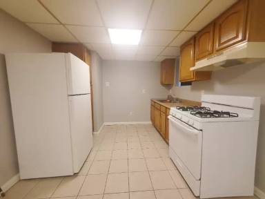 Main picture of 136 Grant Ave